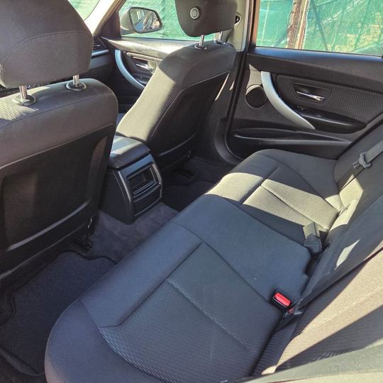 BMW 320D TOURING — foto 4