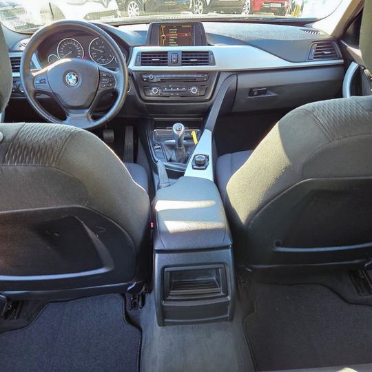 BMW 320D TOURING — foto 5
