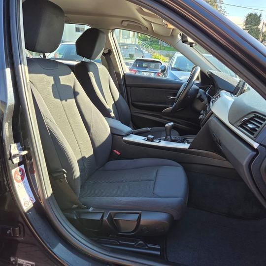 BMW 320D TOURING — foto 6