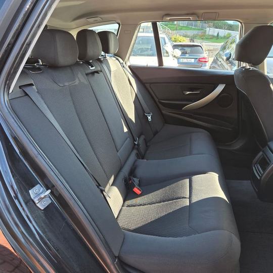 BMW 320D TOURING — foto 9