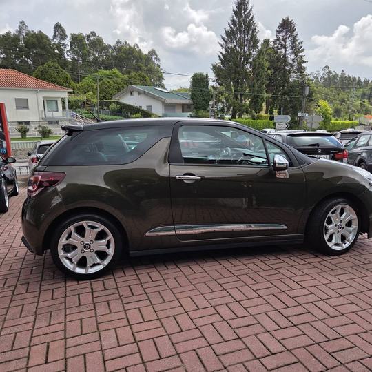 CITROËN DS3 — foto 4