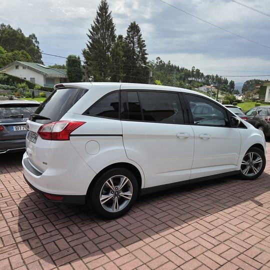 FORD GRAND C-MAX 7 LUGARES — foto 4