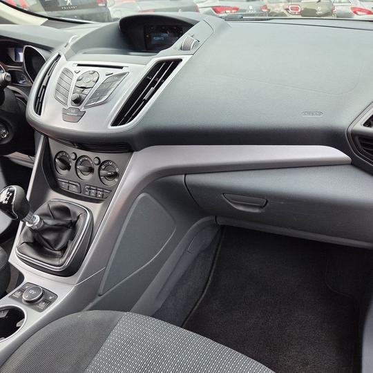 FORD GRAND C-MAX 7 LUGARES — foto 24