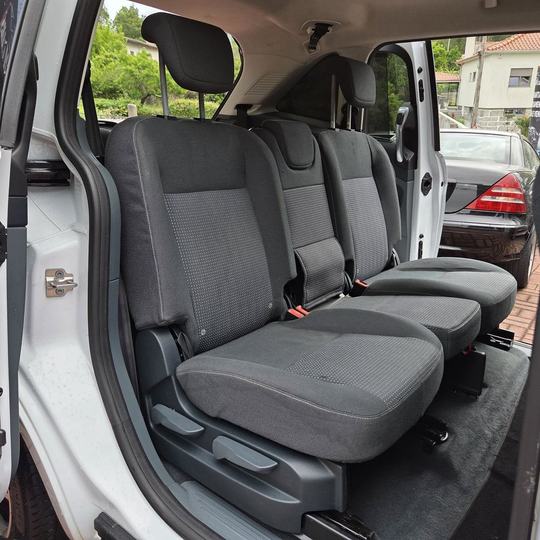 FORD GRAND C-MAX 7 LUGARES — foto 25