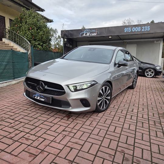 MERCEDES-BENZ A LIMOUSINE 7G-DCT 2020