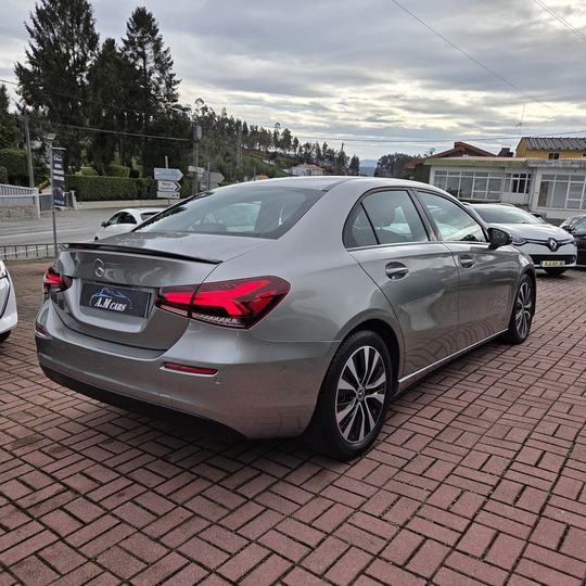 MERCEDES-BENZ A LIMOUSINE 7G-DCT 2020 — foto 8