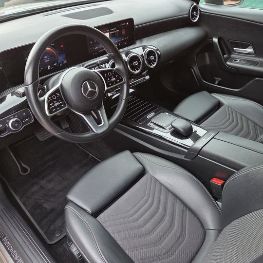 MERCEDES-BENZ A LIMOUSINE 7G-DCT 2020 — foto 19