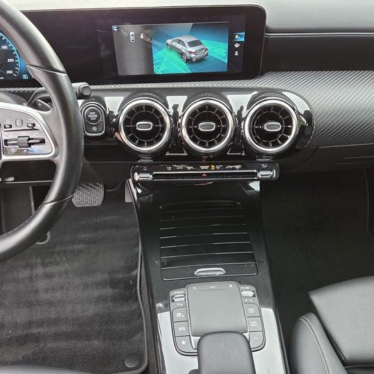 MERCEDES-BENZ A LIMOUSINE 7G-DCT 2020 — foto 23