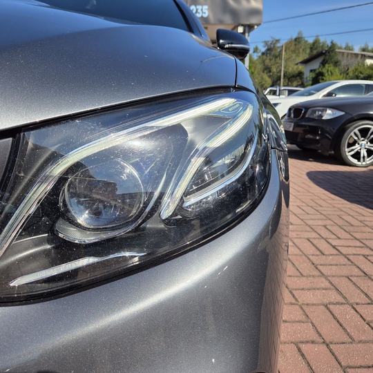 Mercedes-Benz E 220 d Coupé AMG — foto 3