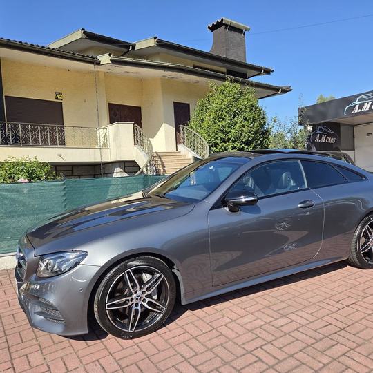 Mercedes-Benz E 220 d Coupé AMG — foto 5