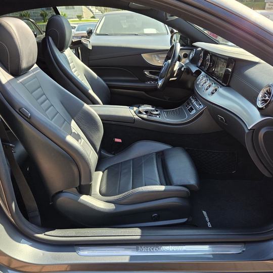 Mercedes-Benz E 220 d Coupé AMG — foto 15
