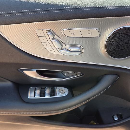 Mercedes-Benz E 220 d Coupé AMG — foto 22