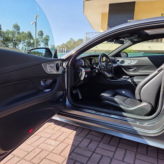 Mercedes-Benz E 220 d Coupé AMG — foto 36