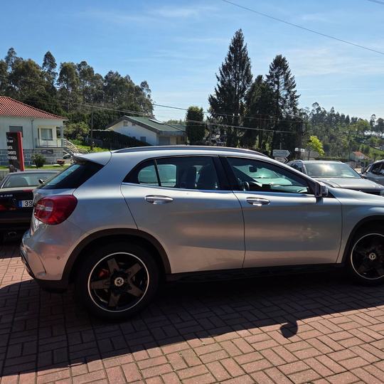 MERCEDES GLA 200d 7G-TRONIC AMG LINE — foto 22