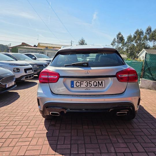MERCEDES GLA 200d 7G-TRONIC AMG LINE — foto 25