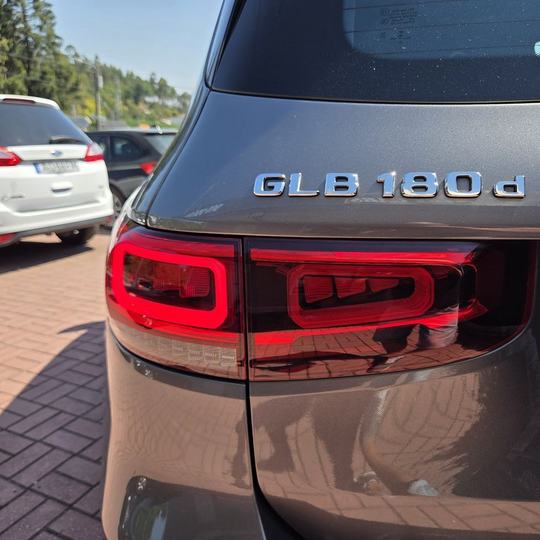 MERCEDES GLB 2023 — foto 9