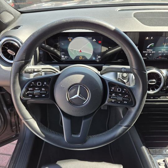 MERCEDES GLB 2023 — foto 22