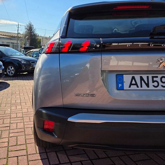 Peugeot 2008 ALLURE 2022 — foto 9
