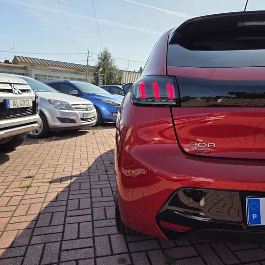 Peugeot 208 ALLURE 2023 — foto 9