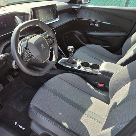 Peugeot 208 ALLURE 2023 — foto 13