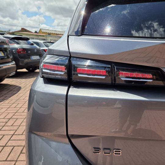 PEUGEOT 308 SW 1.5 HDI — foto 11