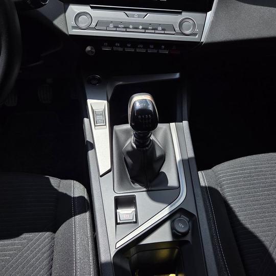 PEUGEOT 308 SW 1.5 HDI — foto 26