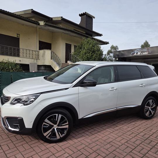 PEUGEOT 5008 ALLURE EAT8 — foto 6
