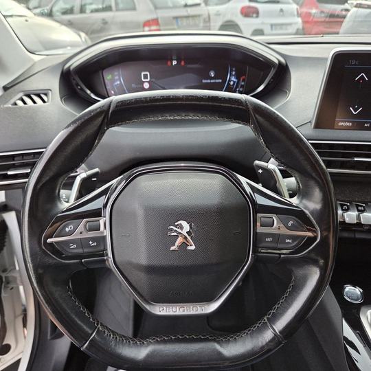 PEUGEOT 5008 ALLURE EAT8 — foto 24