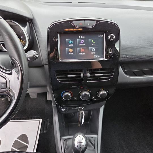 RENAULT CLIO SPORT TOURER 1.5 DCI — foto 15