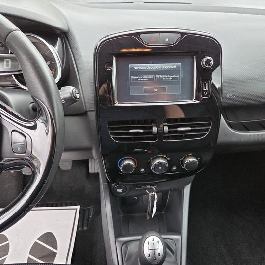 RENAULT CLIO SPORT TOURER 1.5 DCI — foto 17