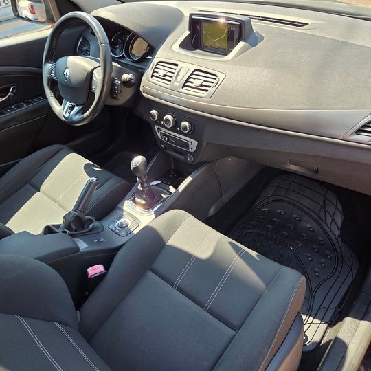 RENAULT MEGANE SPORT TOURER — foto 9