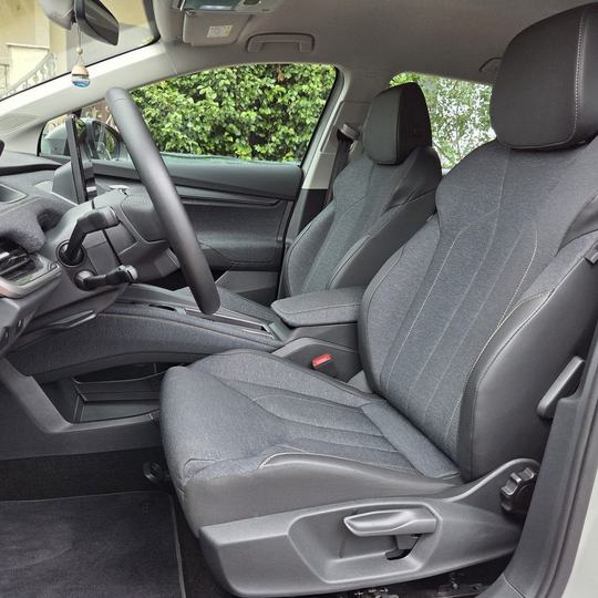 ŠKODA ELROQ 50 2025 1750KM — foto 9