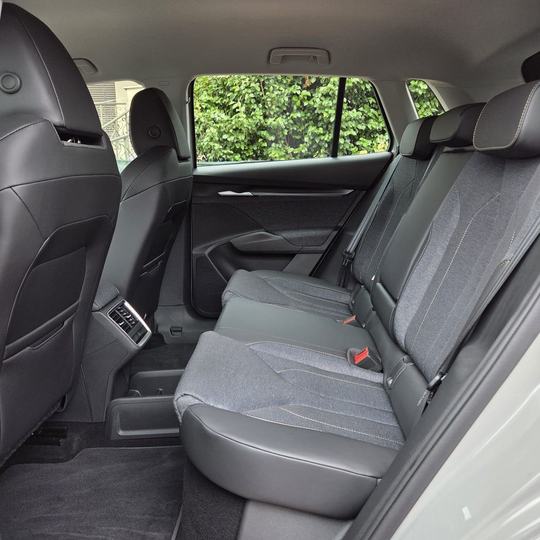 ŠKODA ELROQ 50 2025 1750KM — foto 11