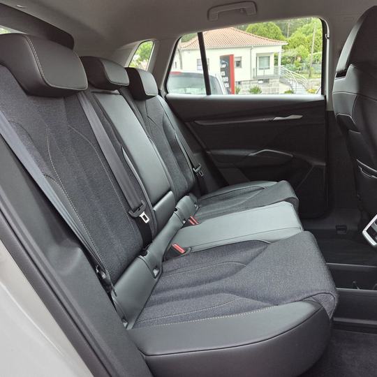 ŠKODA ELROQ 50 2025 1750KM — foto 31