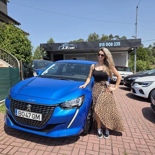 Peugeot 208 entregue — cliente A.M Cars
